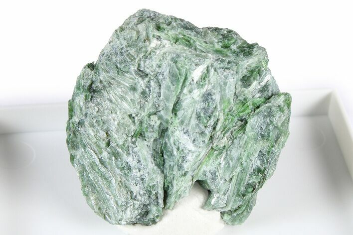 Shimmering Green Actinolite Specimen - California #381371